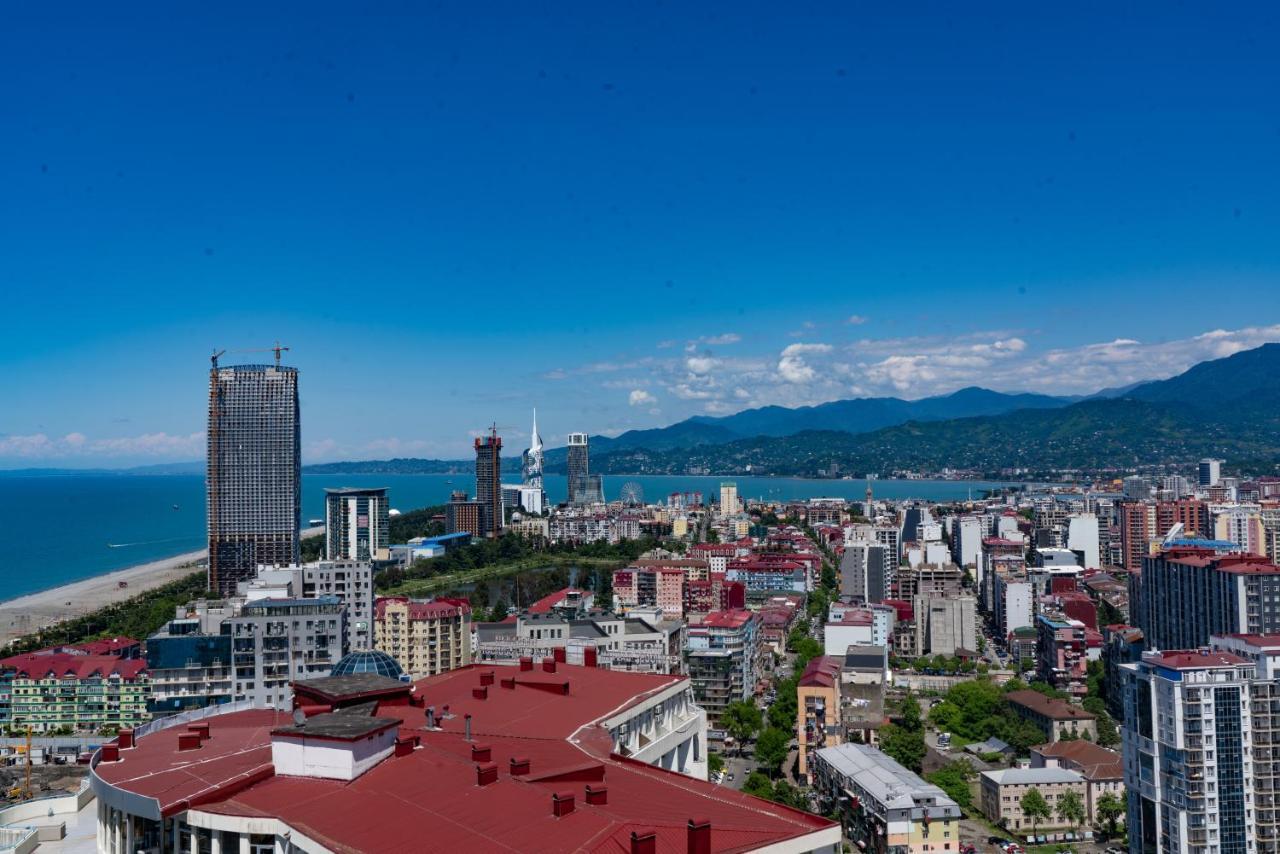 Alliance Palace Georgia Batumi Esterno foto