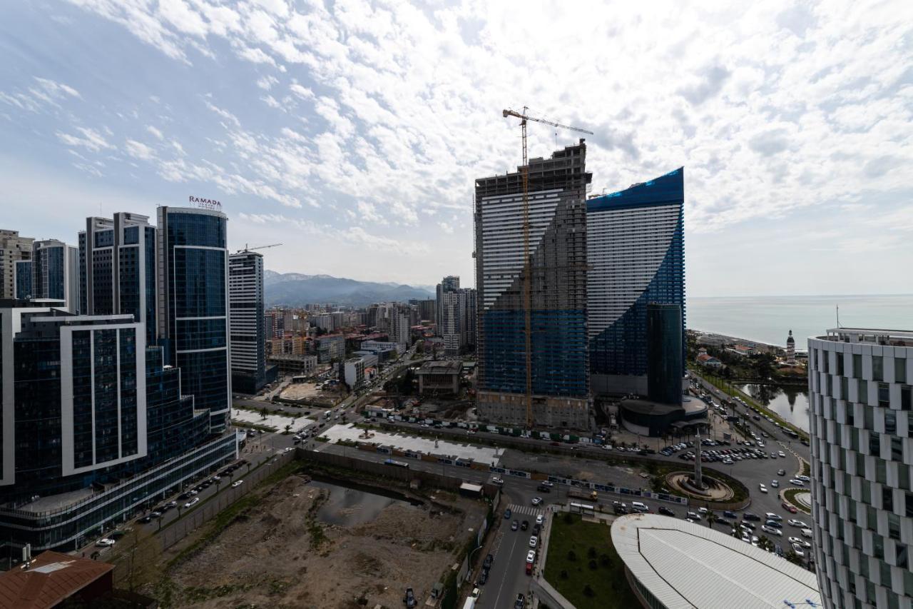 Alliance Palace Georgia Batumi Esterno foto