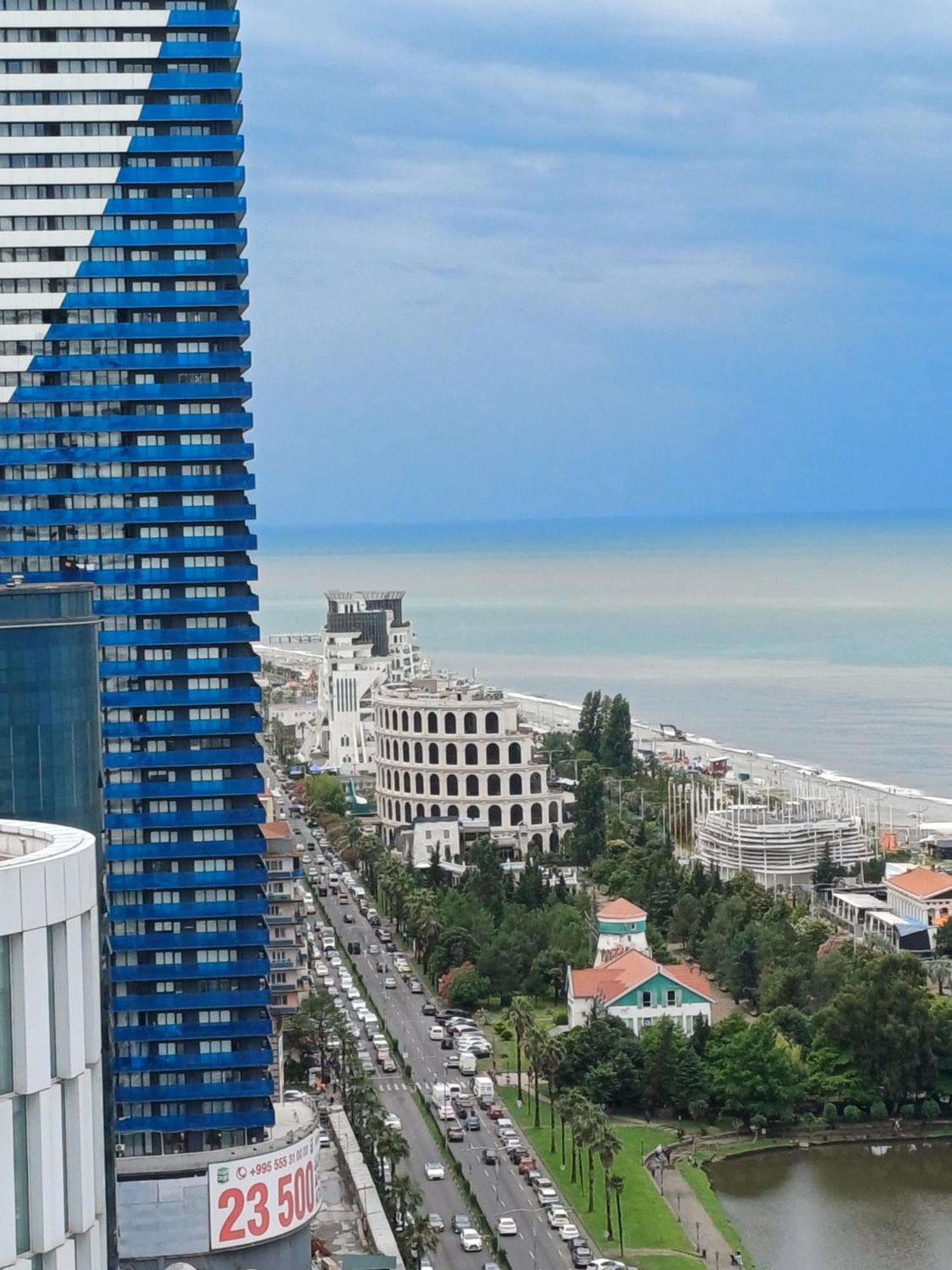 Alliance Palace Georgia Batumi Esterno foto